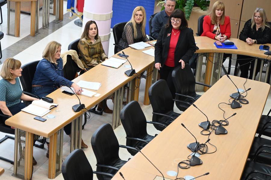 BRODSKO-POSAVSKA ŽUPANIJA DOMAĆIN EDUKACIJE ZA PRAVNIKE