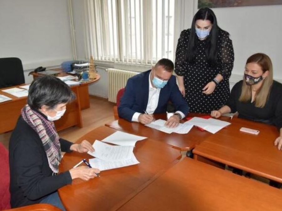 Počela realizacija projekta “Pametne škole 2” u BIH