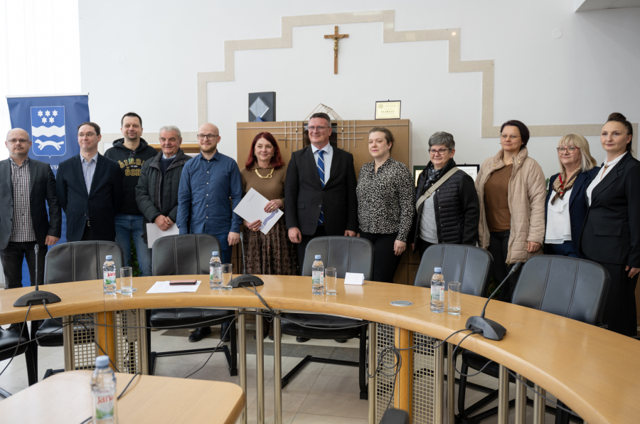 56 UGOVORA ZA PROGRAME JAVNIH POTREBA U KULTURI