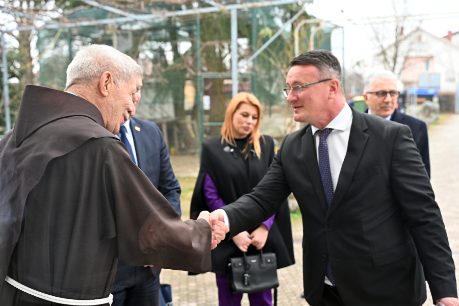 MINISTAR DEMOGRAFIJE PREDSTAVIO NOVE MJERE ZA REVITALIZACIJU HRVATSKE