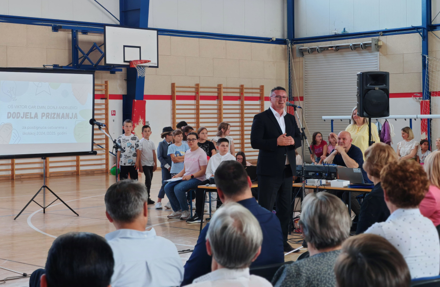 SVEČANO OBILJEŽEN DAN ŠKOLE U DONJIM ANDRIJEVCIMA