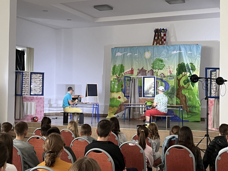 Održana premijera kazališne predstave „Oslobodi osmijeh“