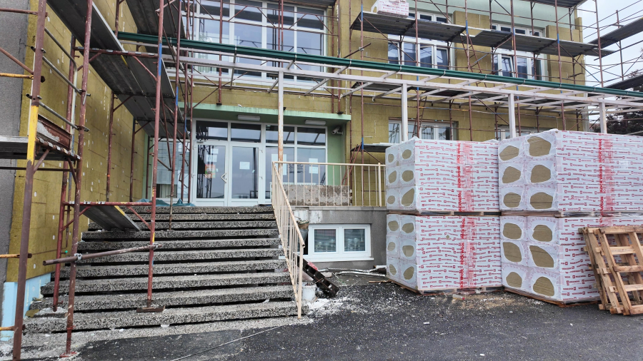 NAPREDUJU RADOVI NA PROJEKTU ENERGETSKE OBNOVE INDUSTRIJSKO-OBRTNIČKE ŠKOLE U NOVOJ GRADIŠKI