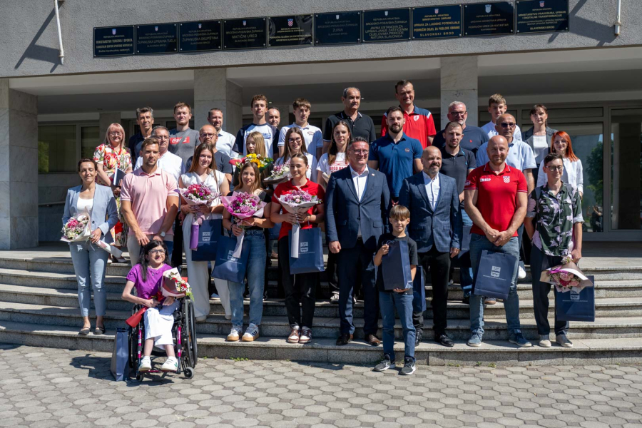UOČI SVJETSKOG DANA SPORTA ODRŽAN PRIJEM ZA NAJBOLJE ŽUPANIJSKE SPORTAŠE