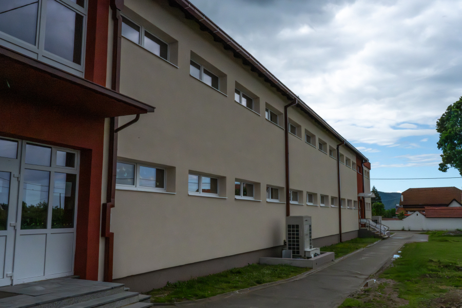 ZAVRŠENI RADOVI NA ENERGETSKOJ OBNOVI ŠKOLE U LUŽANIMA