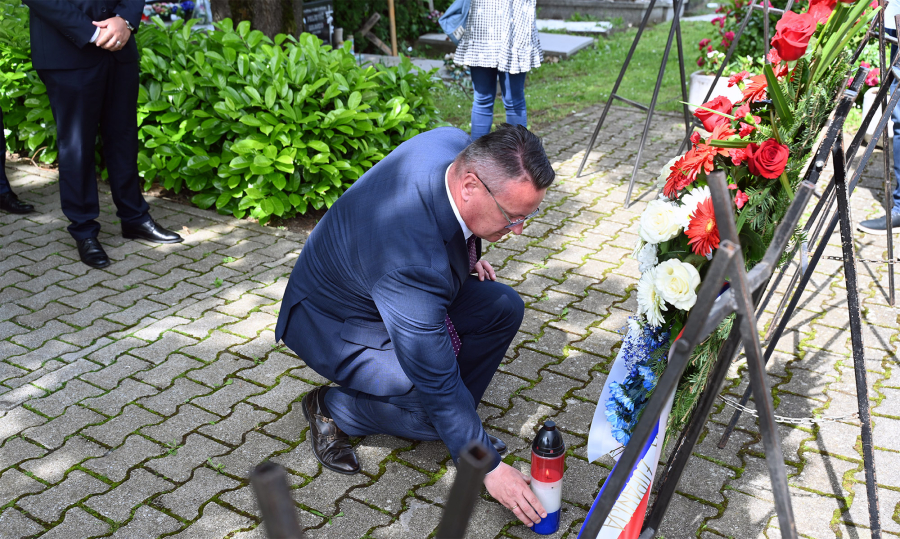 OBILJEŽEN DAN DRŽAVNOSTI