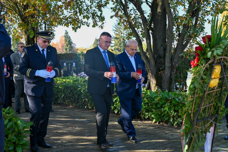 SVEČANO I DOSTOJANSTVENO OBILJEŽEN BLAGDAN SVIH SVETIH